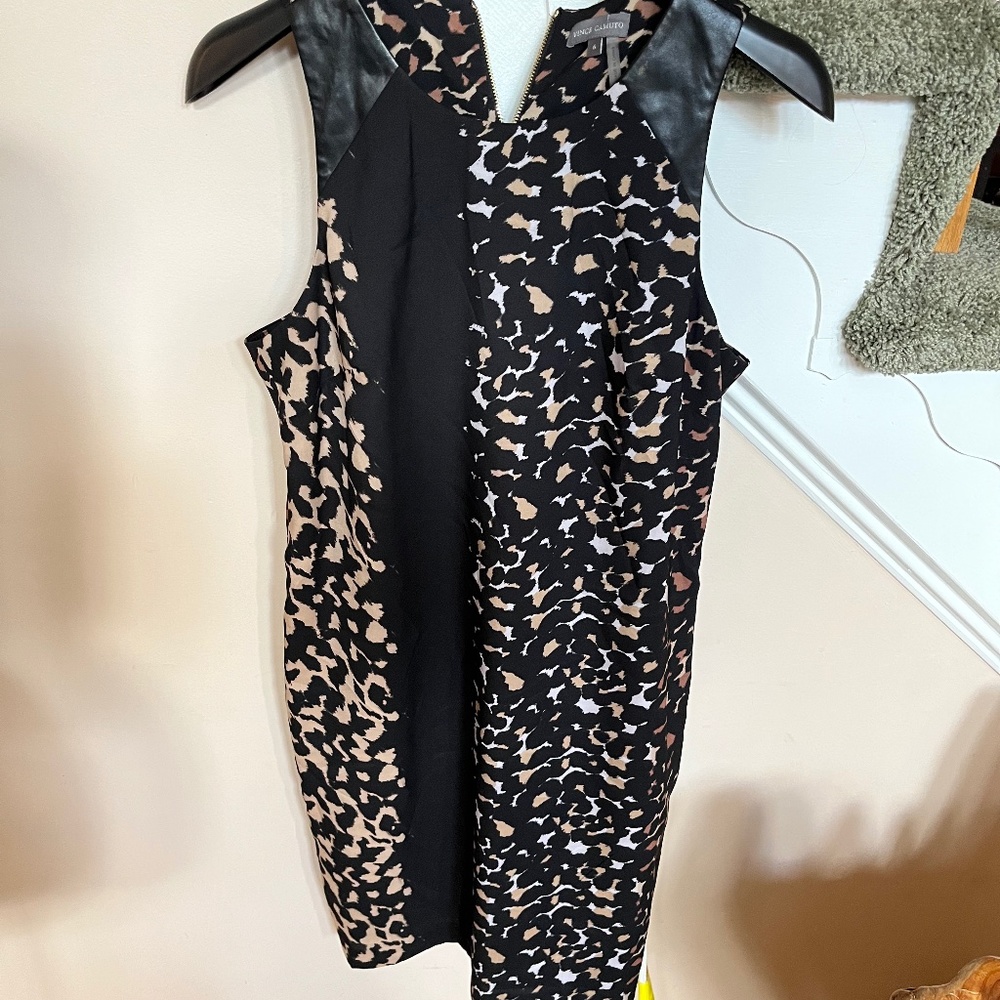 Sleeveless Vince Camuto, Size 6 black, tan and beige dress